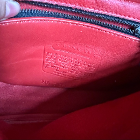 Vintage Coach Red Leather Crossbody Bag - Picture 3 of 7